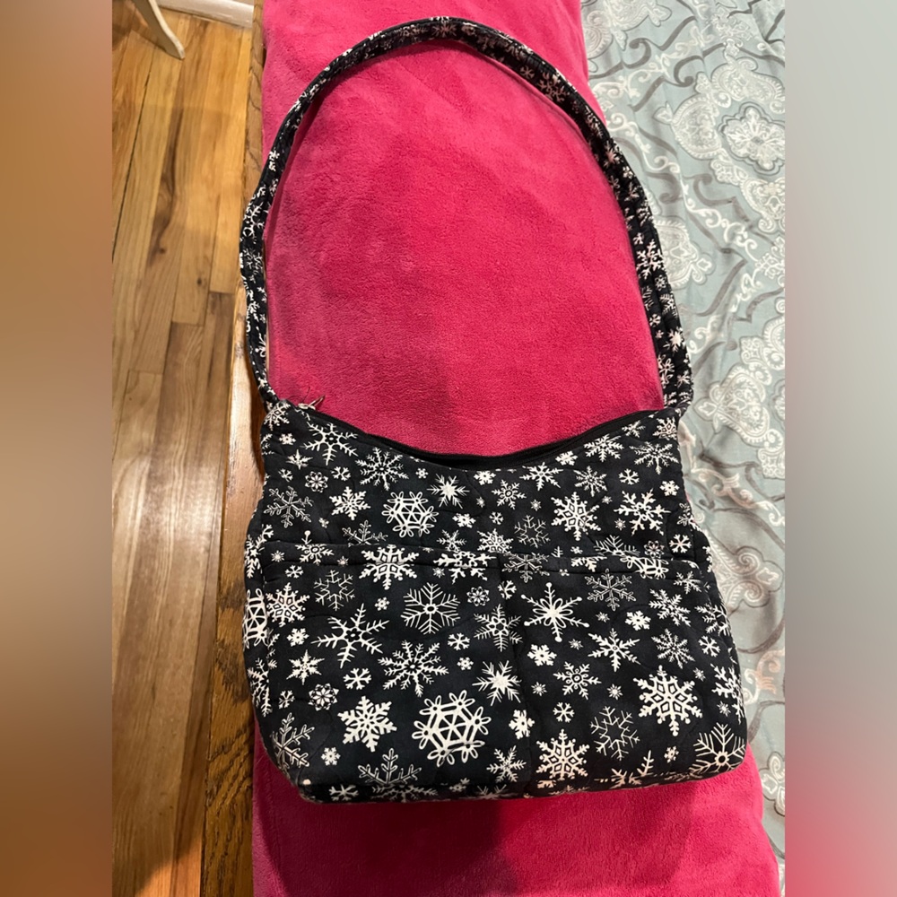 Snowflake Handmade Purse with Added Zipper Pouch